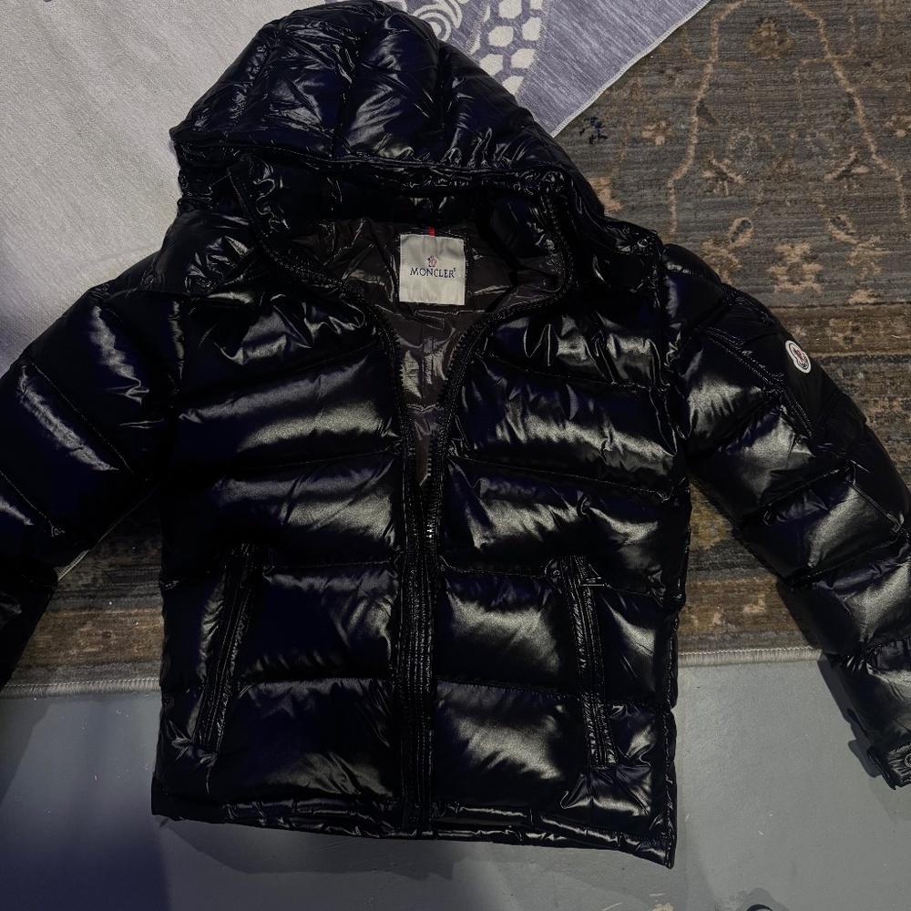 moncler Maya mens size M